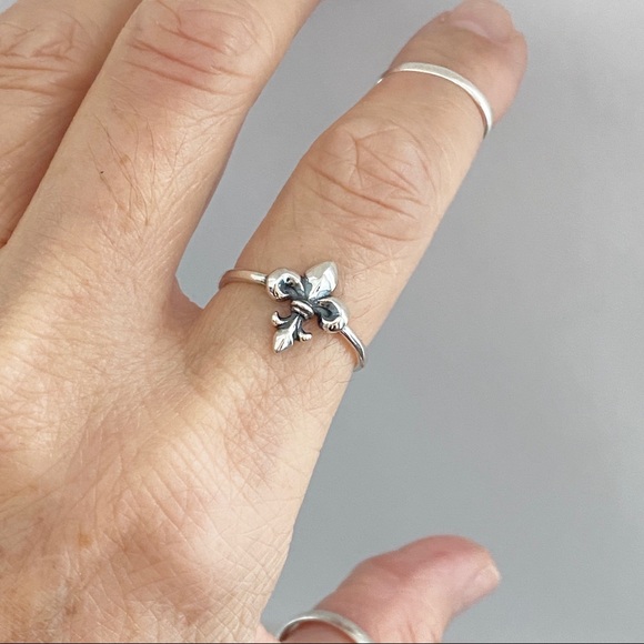 Sterling Silver Fleur De Lis Ring, Silver Rings, New Orlean Saints, France - Picture 1 of 14